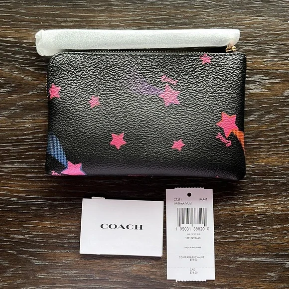 Coach Corner zip wristlet with Disco Star print. NWT. $62 - Picture 2 of 5